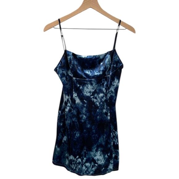 URBAN OUTFITTERS Dawn Blue Tie Dye Velvet Mini Slip Dress – Medium - Picture 5 of 12